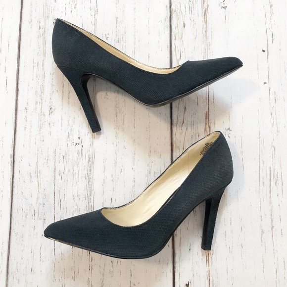 Navy blue Nine West navy blue pointed toe heels 5M - Picture 2 of 10